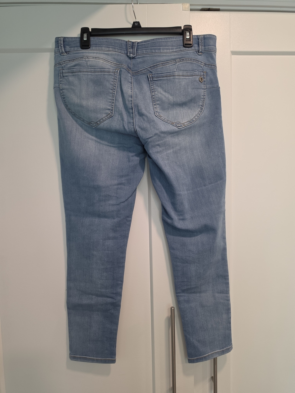 Democracy Light Blue Cropped Ankle Jeans Size 14 - Picture 3 of 3